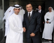 O governador AÃ©cio Neves se reuniu, nesta quinta-feira (08/10), em Abu Dhabi, com a ministra da Economia dos Emirados Ãrabes, Lubna Al Qasimi.

CrÃ©dito: DivulgaÃ§Ã£o