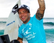 surfistas-brasileiros-que-fazem-sucesso-8