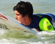 surfistas-brasileiros-que-fazem-sucesso-13