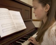 crianca-tocar-piano-12