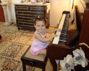 crianca-tocar-piano-14