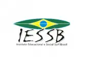 destinos-turisticos-para-surfar-no-brasil-3