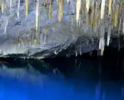 Lago na Caverna em Bonito