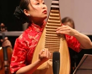 WINDSOR, ON. (FEB. 9/08) - Pipa player Liu Fang performs with the Windsor Symphony Orchestra Saturday night. The Windsor Star/Scott Webster
