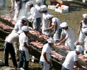 Maior Churrasco do Mundo, Uruguai, 12 toneladas de carne, 6 toneladas de carvão e 1,5km de grelha