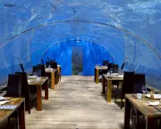 mesas-restaurante-submerso.jpg