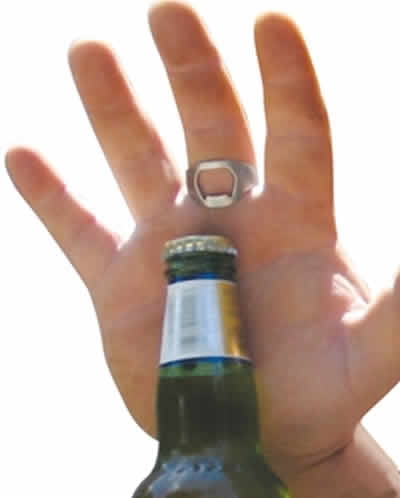 Anel com Abridor de Garrafas Anel com Abridor de Garrafas