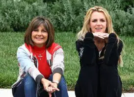 Britney Spears Junto com a Mãe