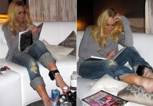 Lindsay Lohan Com Tornozeleira 
