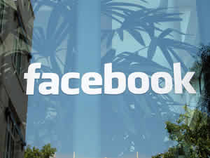Recrutagem de Espiões pela Internet Facebook