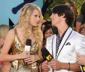 Joe Jonas e Taylor