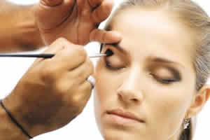 Maquiagem nos Olhos Como Fazer