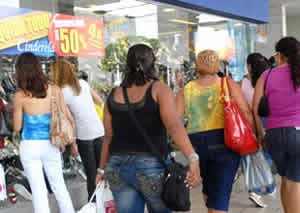 Vendas no Comércio Crescem em SP Vendas no Comércio Crescem em SP
