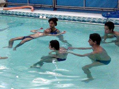 http://www.culturamix.com/wp-content/uploads/2012/07/O-Que-%C3%A9-Hidroterapia-2.jpg