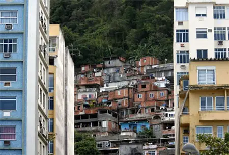 Favelas do Bairro do Leme: Babilônia e Chapéu-Mangueira
