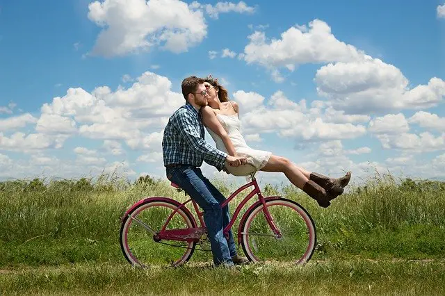 Casal na Bicicleta