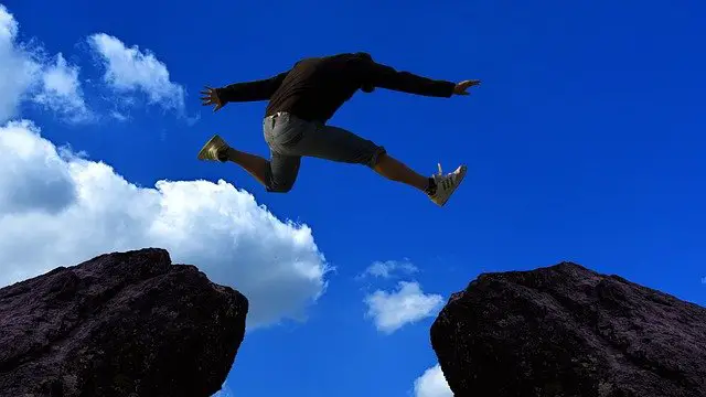 Homem Saltando 