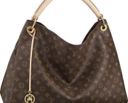 louis-vuitton-2