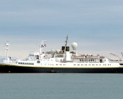 national-geographic-endeavour-lindblad-1