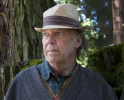 conheca-a-biografia-de-neil-young-6