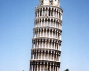 a-famosa-torre-de-pisa-2