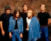 AC/DC 4