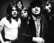 AC/DC 7