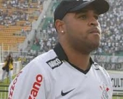 adriano-e-corinthians-9