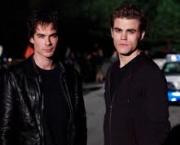 assistir-the-vampire-diaries-8