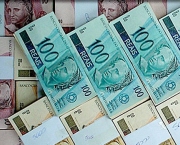 aumento-de-salario-para-aposentados-e-militares-27