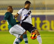 Lancepress!&#x1F; -( Brasil Out) - Macae RJ- 17-10-2013 - Foto de Paulo Sergio/Lancepress!/AFP -  Campeonato Brasileiro-   jogo entre Vasco x  Goias - Local : Estadio Claudio Moacir  - NF: