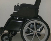 foto-cadeira-de-roda-eletrica-03