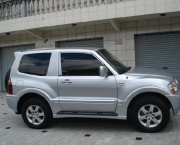 carros-mitsubshi-pajero-11