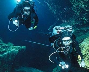 cave-diving-8