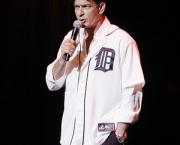 charlie-sheen-decepciona-os-fas-11