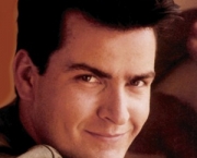 charlie-sheen-se-recupera-em-segundo-show-da-turne-2