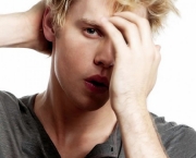 chord-overstreed-o-sam-evans-de-glee-visto-com-emma-roberts-4