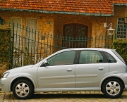 corsa-hatch-premium-3