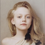 Dakota Fanning 9