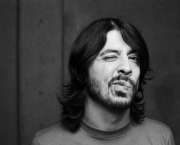 dave-grohl-do-foo-fighters-critica-criador-de-glee-6