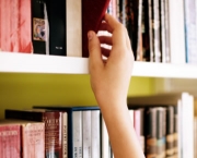 dica-8-saiba-como-guardar-os-seus-livros-dica-9-imponha-desafios-e-dica-10-leia-menos-para-ler-mais-1