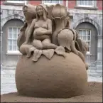 esculturas-de-areia-12