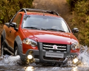 fiat-strada-adventure-locker-12