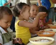 Filme Sobre a Fome no Mundo (4)
