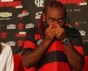 flamengo-confirma-interesse-em-love-11