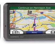 garmin-nuvi-765-02