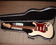 guitarra-fender-american-deluxe-stratocaster-semi-nova---guitarra-fender-american-deluxe-stratocaster-semi-nova-2_193.jpg
