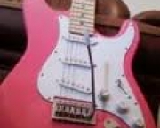 foto-guitarra-rosa-10