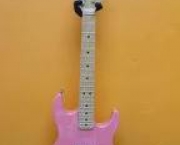 foto-guitarra-rosa-12
