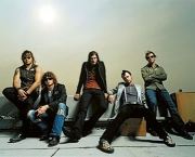 hinder-7